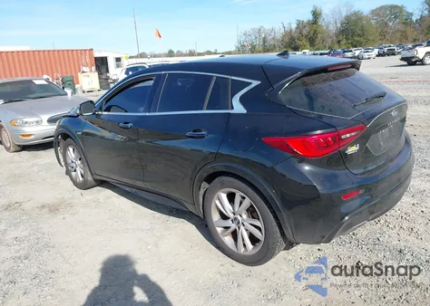 2018 Infiniti Qx30 Luxury z USA, uszkodzony, nr VIN SJKCH5CP3JA059001